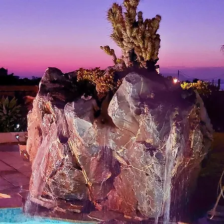 Valentine Hersonissos (Crete)