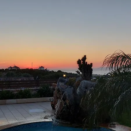 Valentine Вілла *